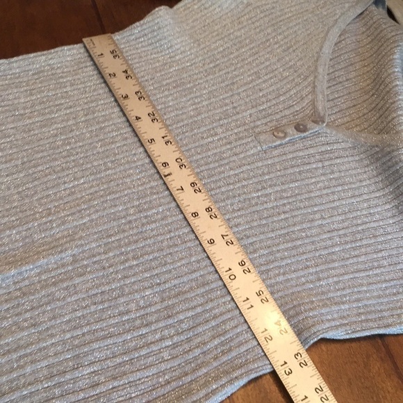 Tint gray metallic henley sweater medium - Picture 4 of 7